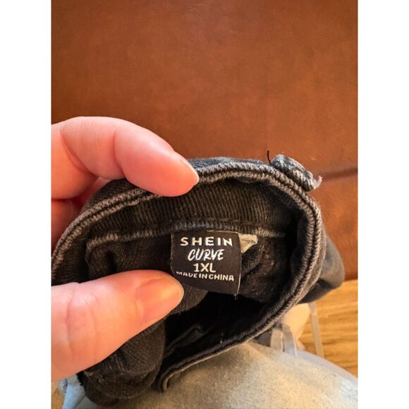 Shein Black Cargo Skirt with Pockets Size XL - Picture 5 of 5